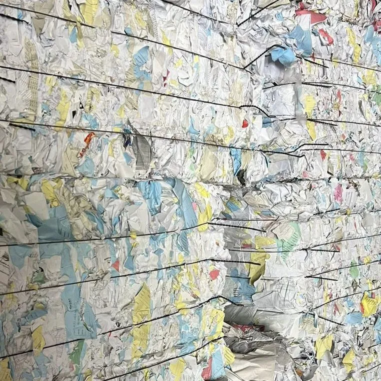 Balla di carta da macero, qualità 2.06 Archivio colorato triturato e non triturato